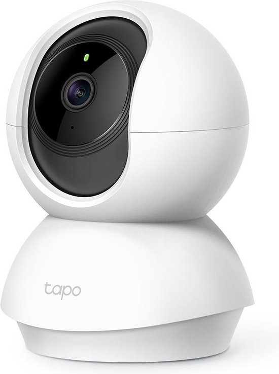 Een witte dome camera voor beveiliging van Tapo.